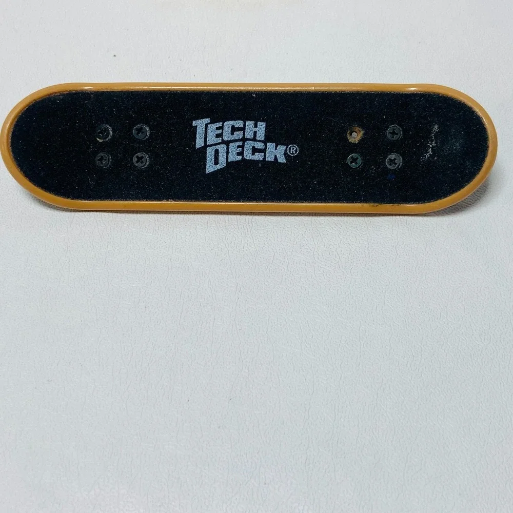 Tech Deck Vintage World Industries Lot Of 2 Decks Wheels Screwdriver Fingerboard